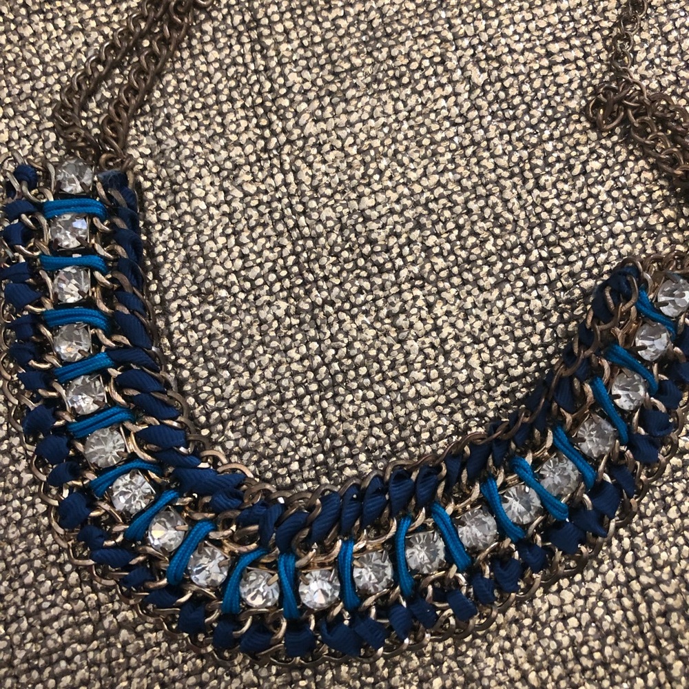 Choker necklace